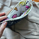 Pochette morbida recycled con impunture in cotone e similpelle, 3 fantasie
