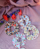 Scrunchie artigianale in cotone – elastico per capelli fatto a mano