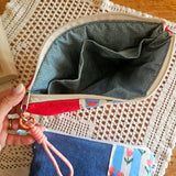 Clutch jeans e tulipani — pezzo unico artigianale
