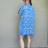 Kimono in viscosa Ikat Blu e Bianco – versione corta