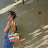 Borsa a tracolla con tasca segreta in twill e similpelle – lime o rosa corallo