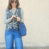 Borsa MOU blu in tessuto scamosciato con interno jacquard